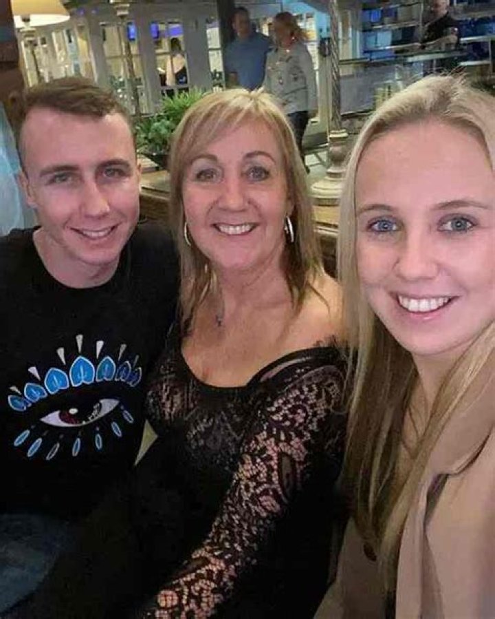 Beth Mead Age, Parents, Bio, Net worth, Career, Girlfriend