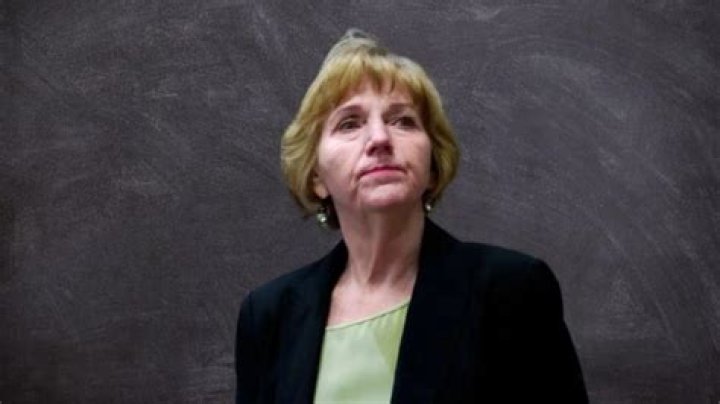 Elaine Bredehoft Bio, Wiki, Age, Education, Husband, Children, Net Worth, Salary