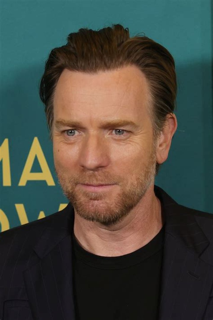 Ewan Mcgregor: Biography, Networth, Age, Movies & More