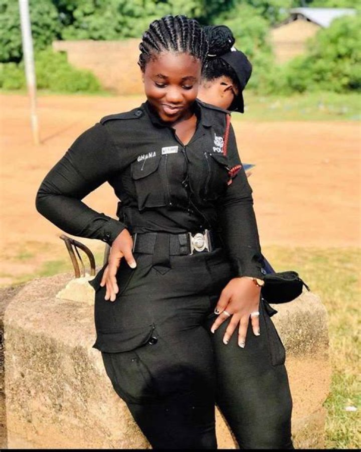 Ghana’s Most Beautiful Policewoman Breaks The Internet With Stunning Photos To Mark 12 Years In Service