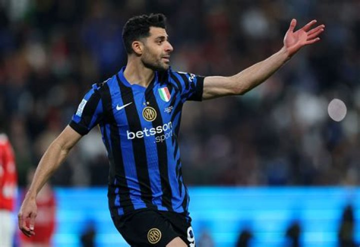 Mehdi Taremi Bio, Age, Wife, Children, Team, Salary