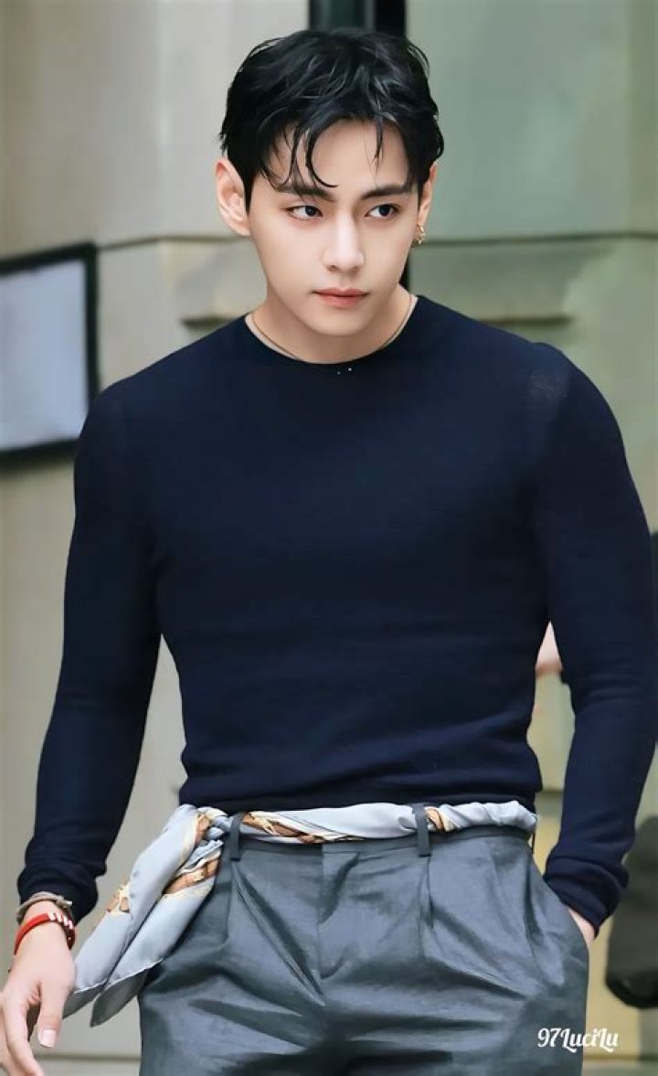 Taeyang Bio, Age, Career, Height, Net Worth, Relationship