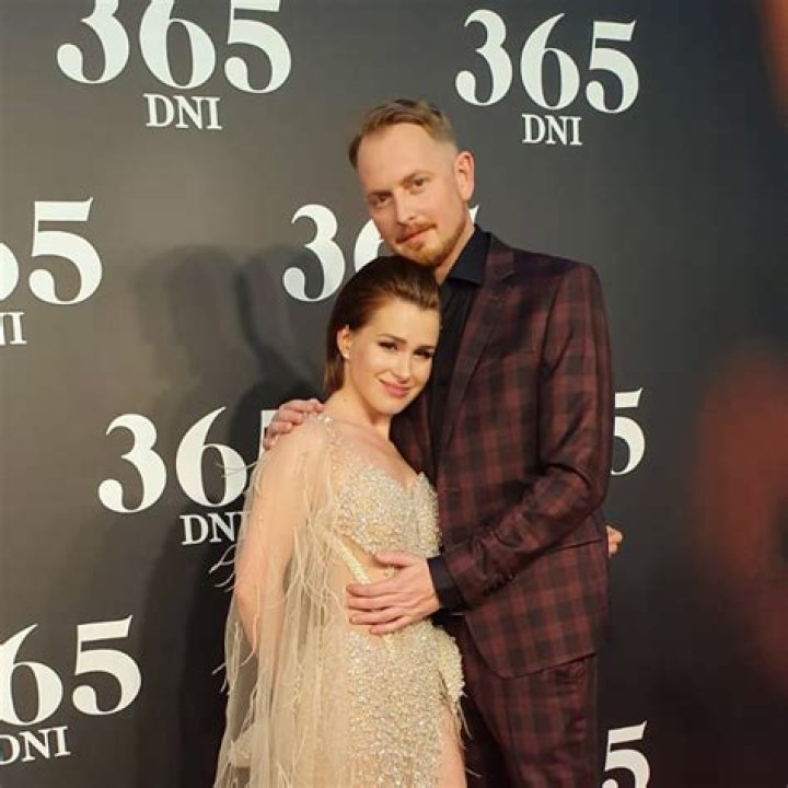 Who is Anna-Maria Sieklucka? Bio, Age, Husband, Net Worth 