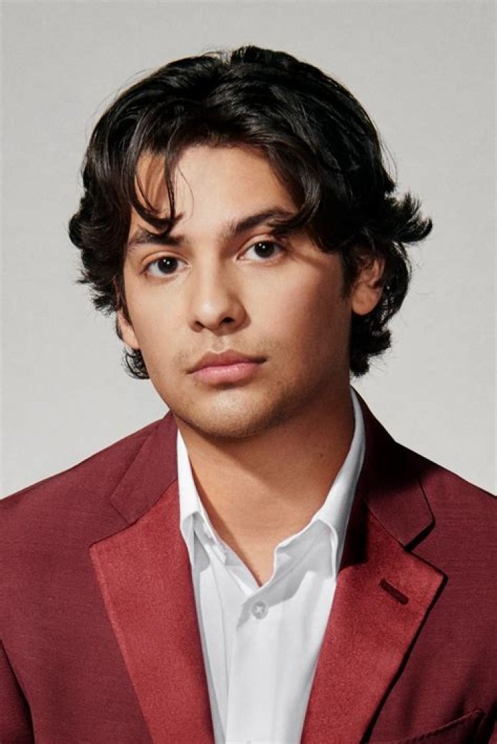Xolo Maridueña Bio, Age, Height, Career, Wife, Children, Net Worth